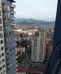 公寓 4-комн 74 m² - 尼科·皮罗斯马尼, Batumi