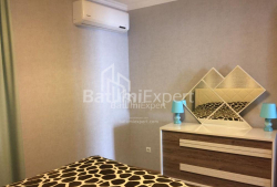 公寓 2-комн 72 m² - 优素福·科巴拉泽, Batumi