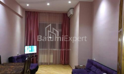 公寓 3-комн 70 m² - 尤里耶夫斯卡娅, Batumi
