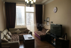 公寓 3-комн 77 m² - 尼科·皮罗斯马尼, Batumi