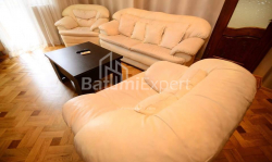 公寓 4-комн 95 m² - 尼科·皮罗斯马尼, Batumi