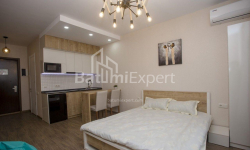公寓 1-комн 28 m² - 治安官 Khimshiashvili, Batumi