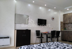 公寓 1-комн 35 m² - 尤里耶夫斯卡娅, Batumi