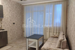 公寓 2-комн 40 m² - 尼科·皮罗斯马尼, Batumi