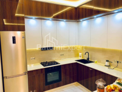 公寓 3-комн 102 m² - 伊利亚·查瓦查瓦泽, Batumi