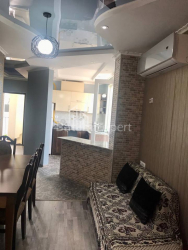 公寓 3-комн 72 m² - 亚历山德拉·普希金, Batumi