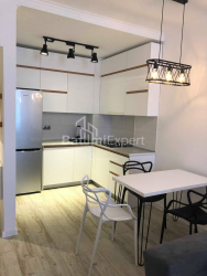公寓 3-комн 61 m² - 伊利亚·查瓦查瓦泽, Batumi