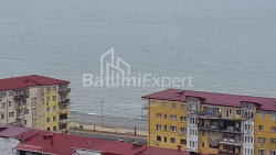 公寓 48 平方米的公寓 - 优素福·科巴拉泽, Batumi, 佐治亚州。