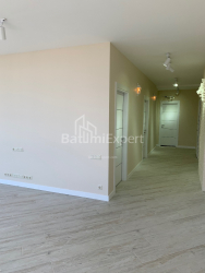 公寓 3-комн 106 m² - 伊凡·贾瓦希什维利, Batumi