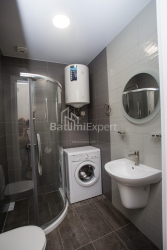 公寓 1-комн 27 m² - 治安官 Khimshiashvili, Batumi