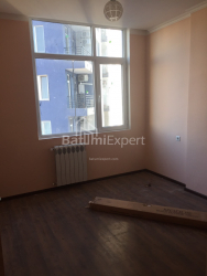 公寓 3-комн 76 m² - 尼科·皮罗斯马尼, Batumi