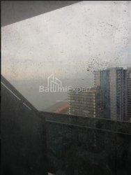 公寓 28 平方米的公寓 - 治安官 Khimshiashvili, Batumi, 佐治亚州。