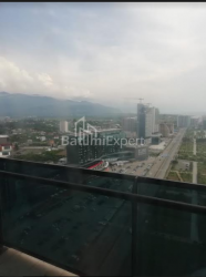 公寓 28 平方米的公寓 - 治安官 Khimshiashvili, Batumi, 佐治亚州。