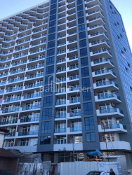 零售区域 200 m² - 莱赫和玛丽亚·卡钦斯基, Batumi