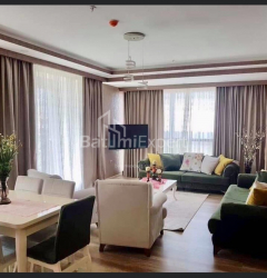 公寓 3-комн 88 m² - 鲁斯塔韦利, Batumi
