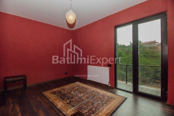 私宅 280 平方米的公寓 - 机场高速, Batumi, 佐治亚州。
