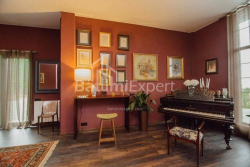 私宅 280 平方米的公寓 - 机场高速, Batumi, 佐治亚州。