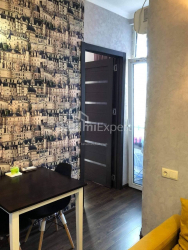 公寓 3-комн 43 m² - 尼科·皮罗斯马尼, Batumi