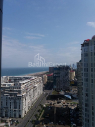 公寓 29 平方米的公寓 - 治安官 Khimshiashvili, Batumi, 佐治亚州。