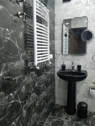 私宅 200 平方米的公寓 - 斯维蒙·卡纳内利, Kvariati, 佐治亚州。