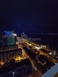 公寓 33 平方米的公寓 - 治安官 Khimshiashvili, Batumi, 佐治亚州。