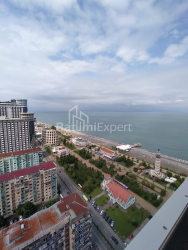 公寓 30 平方米的公寓 - 治安官 Khimshiashvili, Batumi, 佐治亚州。