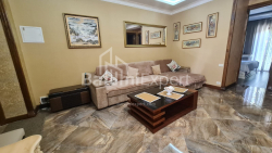公寓 3-комн 90 m² - 康斯坦丁·加姆萨库迪亚, Batumi