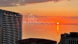 公寓 80 平方米的公寓 - 沙尔瓦·伊纳萨里泽, Batumi, 佐治亚州。