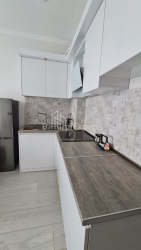 公寓 48 平方米的公寓 - 沙尔瓦·伊纳萨里泽, Batumi, 佐治亚州。