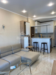 公寓 2-комн 58 m² - 尼科·皮罗斯马尼, Batumi