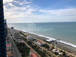 公寓 78 平方米的公寓 - 治安官 Khimshiashvili, Batumi, 佐治亚州。