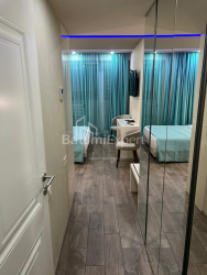 公寓 1-комн 30.4 m² - 治安官 Khimshiashvili, Batumi