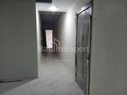 公寓 2-комн 56.8 m² - 莱赫和玛丽亚·卡钦斯基, Batumi