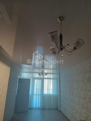 公寓 2-комн 46 m² - 尼科·皮罗斯马尼, Batumi