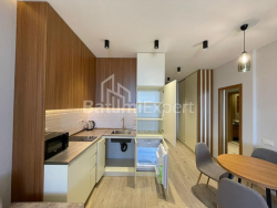 公寓 1-комн 37 m² - 尼科·皮罗斯马尼, Batumi