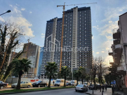 公寓 2-комн 40 m² - 尼科·皮罗斯马尼, Batumi
