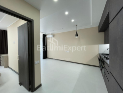 公寓 2-комн 53.2 m² - 尼科·皮罗斯马尼, Batumi