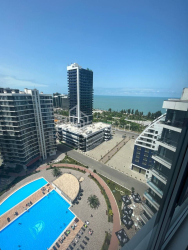 公寓 3-комн 74.8 m² - 莱赫和玛丽亚·卡钦斯基, Batumi