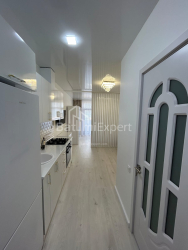 公寓 1-комн 34.7 m² - 尼科·皮罗斯马尼, Batumi