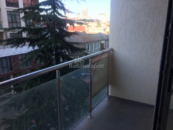 公寓 3-комн 81 m² - 帕纳瓦兹国王, Batumi