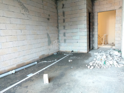 公寓 1-комн 35.2 m² - 尼科·皮罗斯马尼, Batumi
