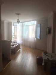 公寓 1-комн 35 m² - 尼科·皮罗斯马尼, Batumi