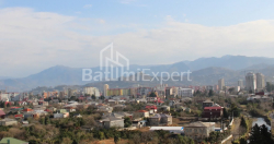 公寓 88.35 平方米的公寓 - 莱赫和玛丽亚·卡钦斯基, Batumi, 佐治亚州。
