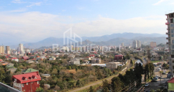 公寓 88.35 平方米的公寓 - 莱赫和玛丽亚·卡钦斯基, Batumi, 佐治亚州。