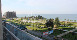 公寓 75.57 平方米的公寓 - 莱赫和玛丽亚·卡钦斯基, Batumi, 佐治亚州。