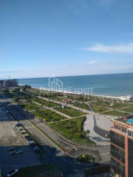 公寓 74 平方米的公寓 - 莱赫和玛丽亚·卡钦斯基, Batumi, 佐治亚州。