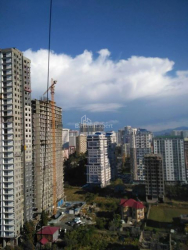 公寓 74 平方米的公寓 - 莱赫和玛丽亚·卡钦斯基, Batumi, 佐治亚州。