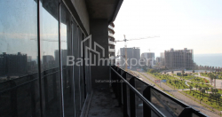 公寓 75.75 平方米的公寓 - 莱赫和玛丽亚·卡钦斯基, Batumi, 佐治亚州。