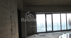 公寓 172.49 平方米的公寓 - 莱赫和玛丽亚·卡钦斯基, Batumi, 佐治亚州。