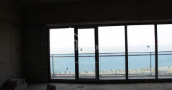 公寓 75.75 平方米的公寓 - 莱赫和玛丽亚·卡钦斯基, Batumi, 佐治亚州。